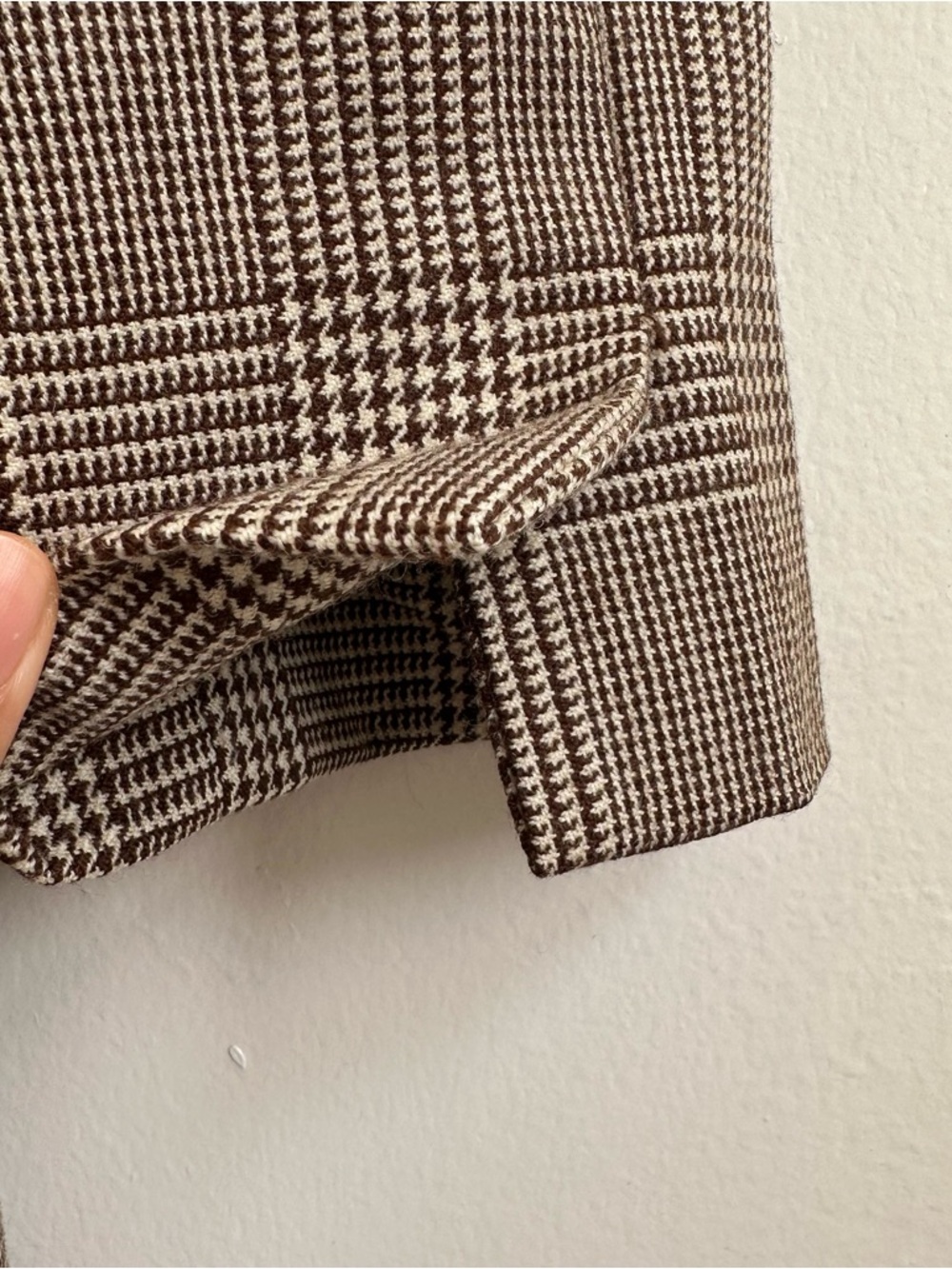 100% Wool Checked & Houndstooth Brown Plaid Blazer - Picture 2 of 13